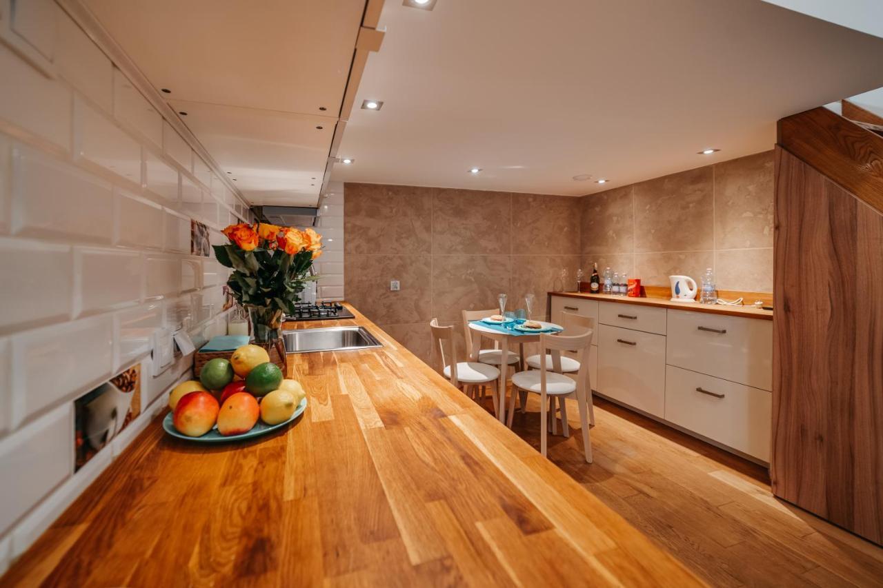 Alpari Apartments Krakow Luaran gambar