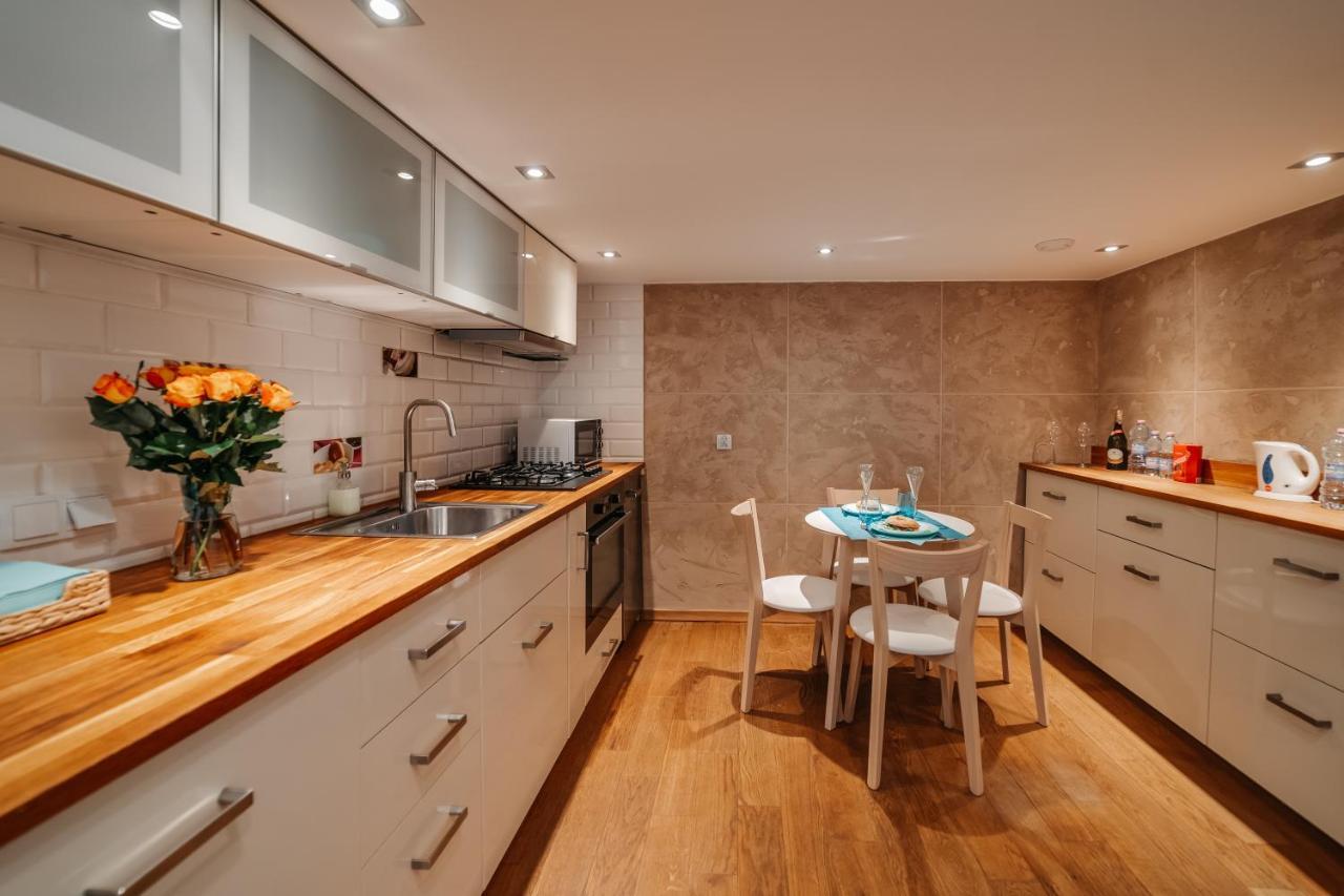 Alpari Apartments Krakow Luaran gambar